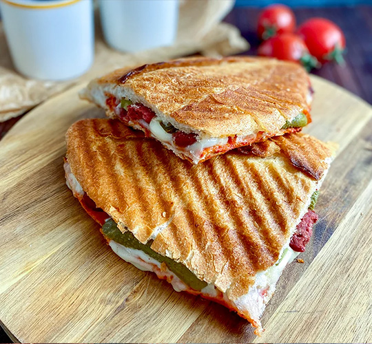 Salçalı  Tost
